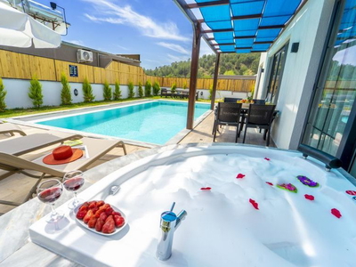 Jacuzzi