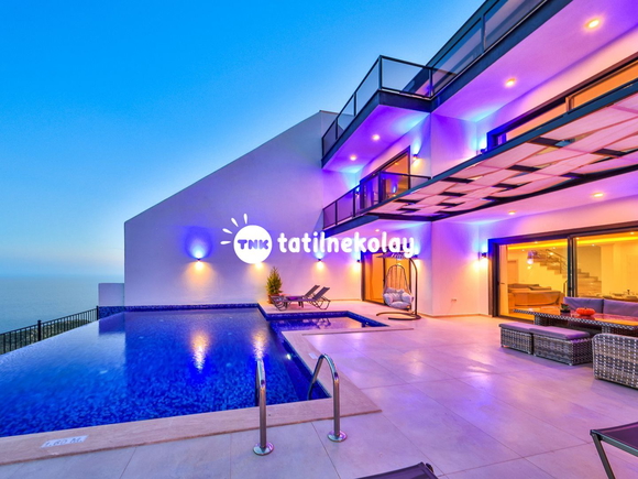 Villa Way 1