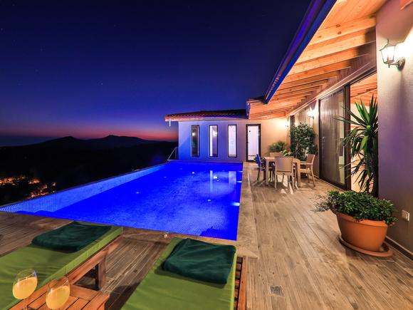 Villa Mavi Ay