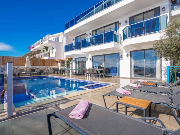Villa New