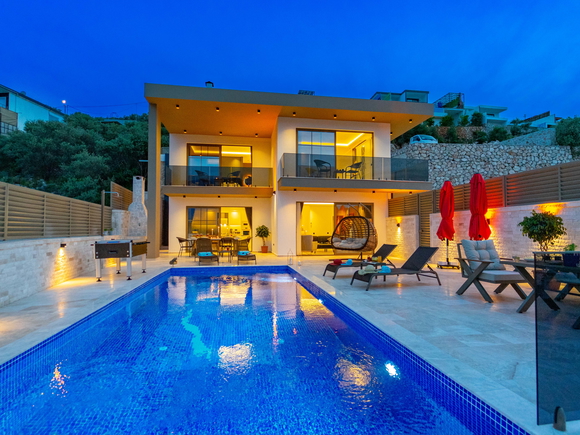 Villa Yapıt