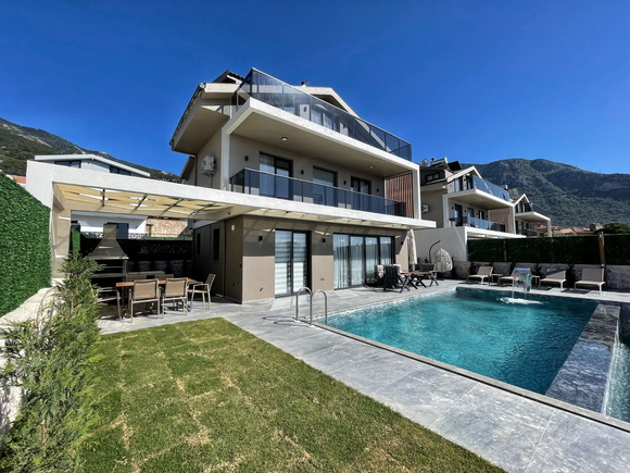 Villa Mashce A