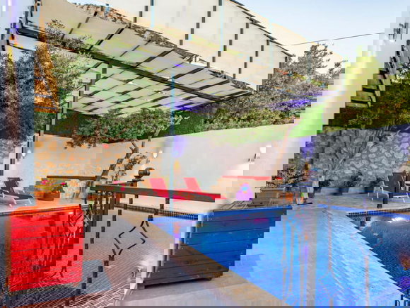 Villa Focus 2