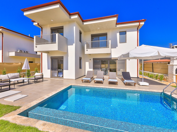 Villa Still