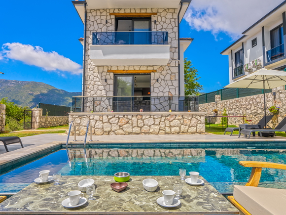 Villa Merit 1