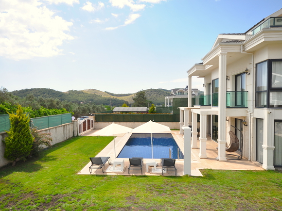 Villa Karlı