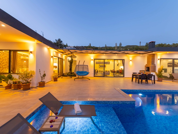 Villa Raza