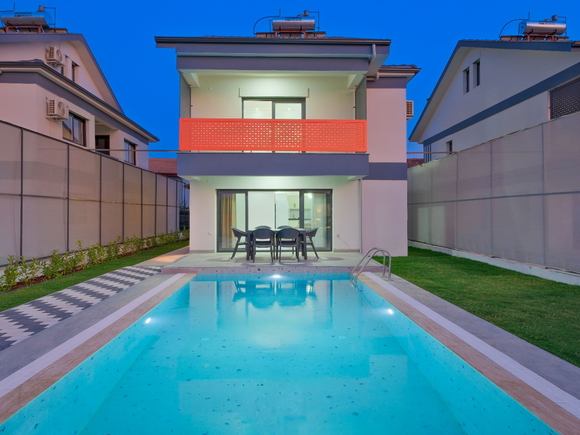 Villa Lane 1
