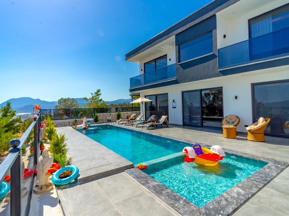 Villa Su Topu