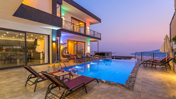 Villa Plane