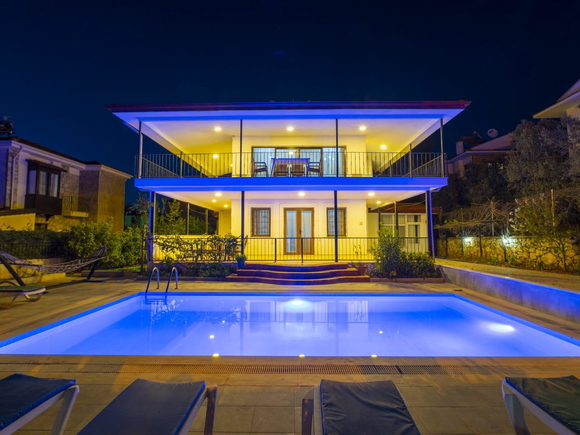Villa Menekşe