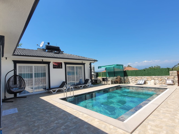 Villa Boncuk Çiçeği