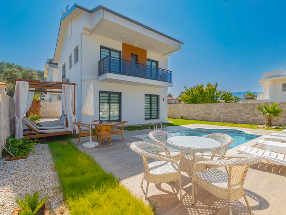 Villa Manolya