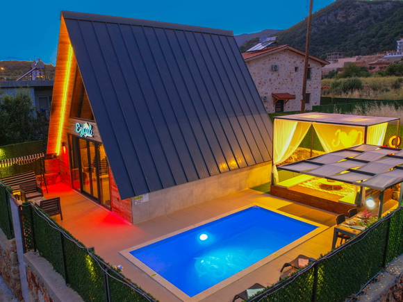Villa Maviş
