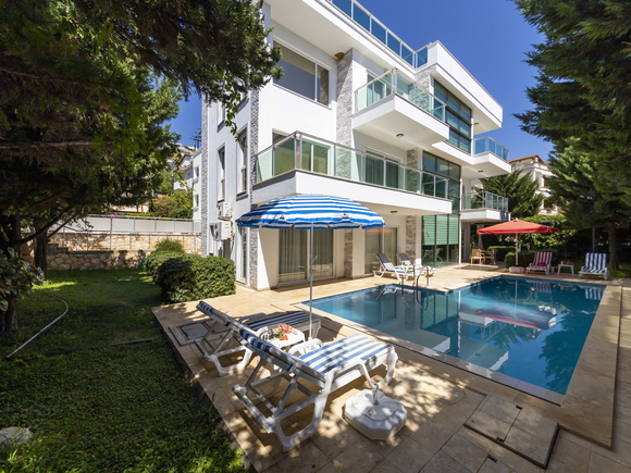Villa Sahil Esintisi