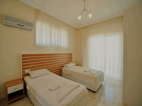 Villa Akas