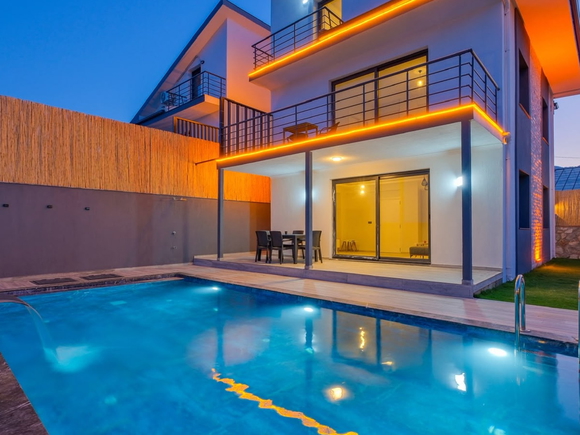 Villa Violet Cove