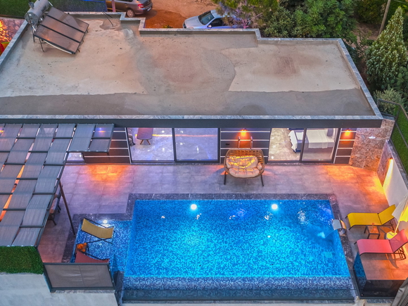 Villa Lilypond