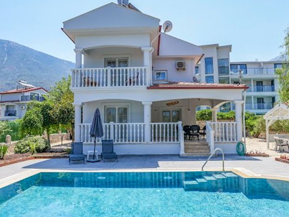 Villa Atlantis