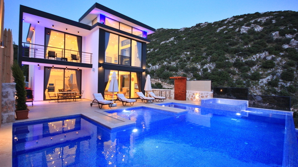 Villa Cliff