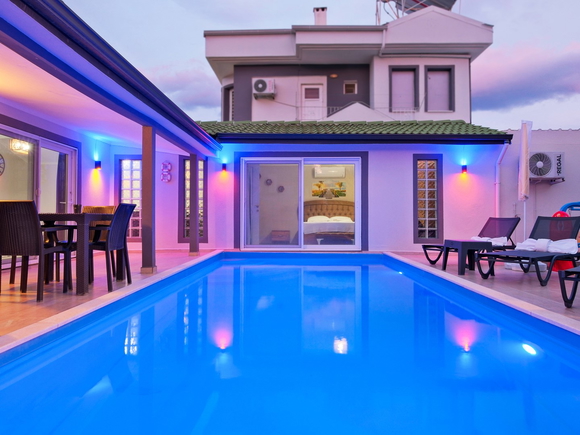 Villa Tomurcuk