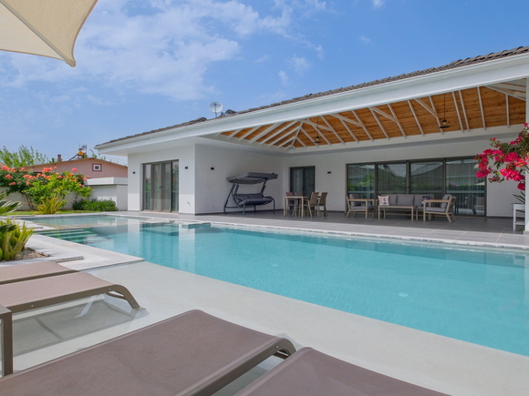 Villa Brighton