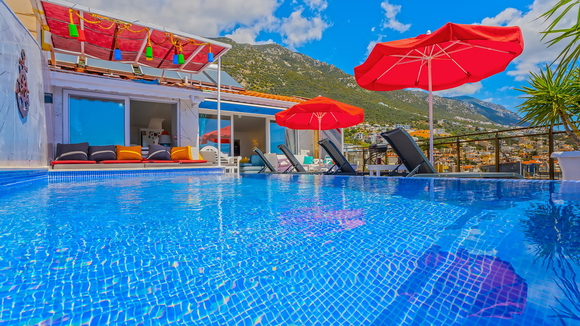 Villa Silver Lining