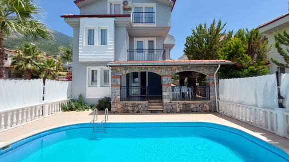 Villa Emerald Sands