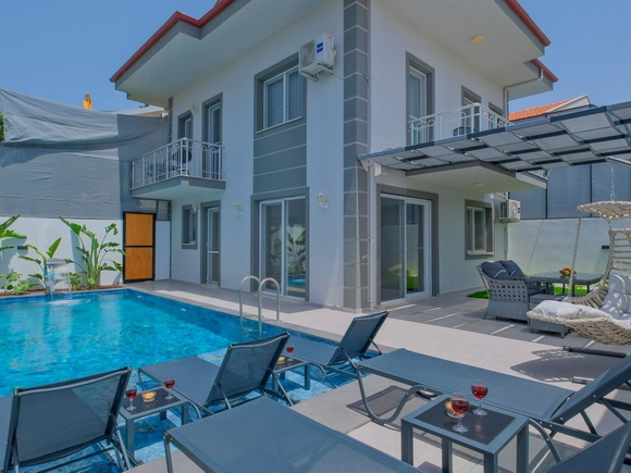 Villa Misty Cove