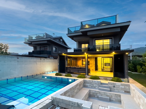 Villa High Water