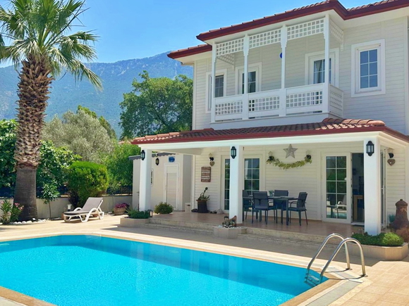 Villa Zephyr Bay