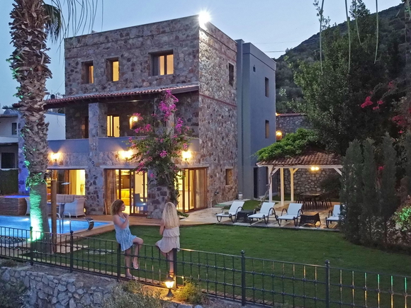 Villa Eastwood