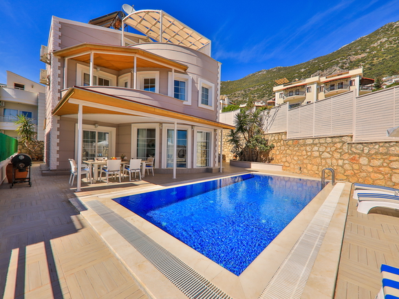 Villa İris